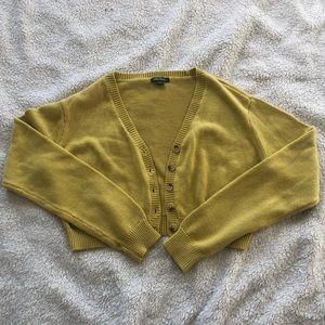 Really cute cropped long sleeve cardigan